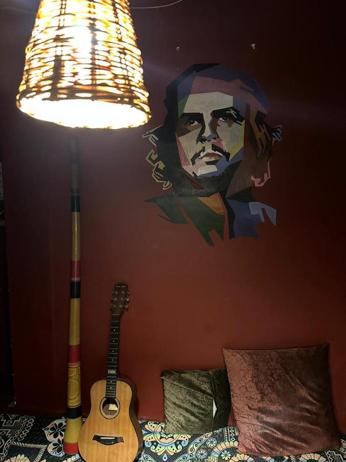 Rasta Cafe And Lodge Manāli Екстериор снимка